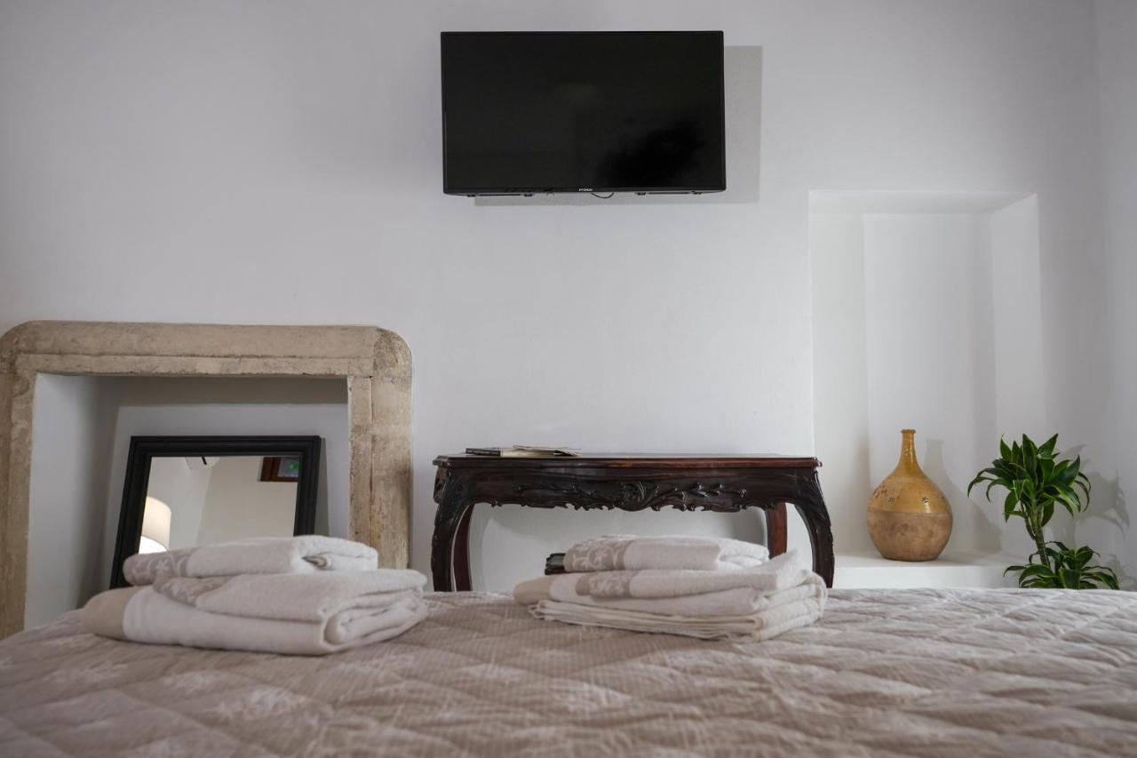 Hotel Palazzo Salvatori à Soleto Extérieur photo